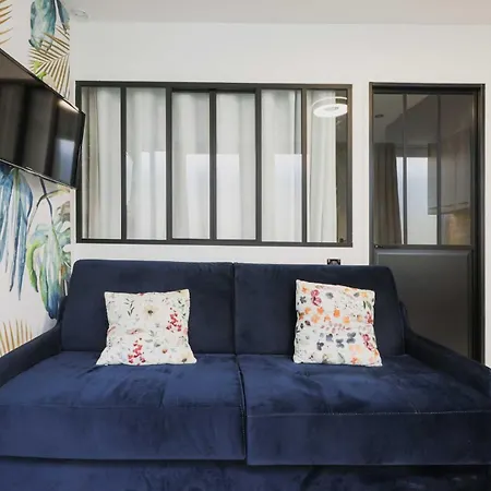 Newly Renovated Appartement ☆ Canal De L'Ourq ☆ شقة باريس
