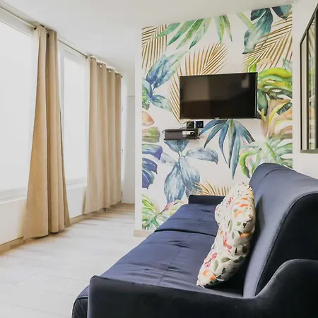 Newly Renovated Appartement ☆ Canal De L'Ourq ☆ باريس